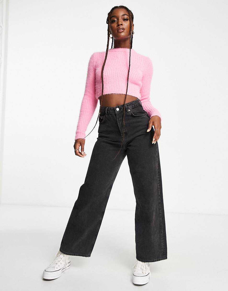 Asos fluffy pink cropped sweater with jeans and sneakers